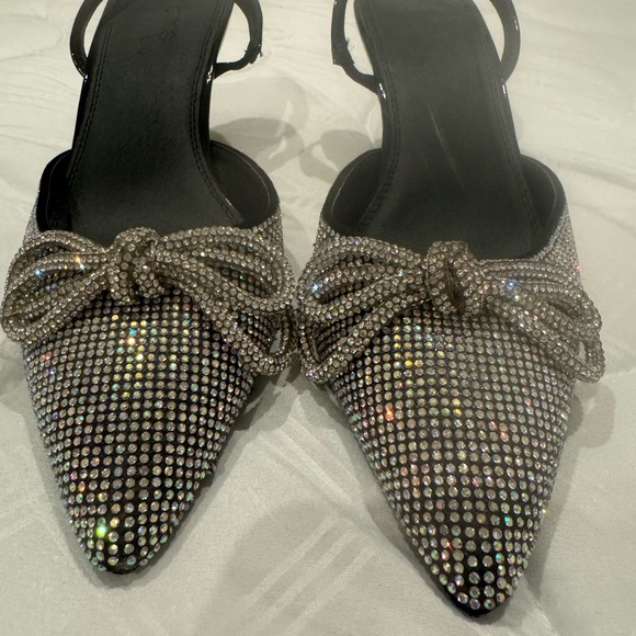 Elegant Rhinestone Embellished Women's Shoes - Picture 4 of 11